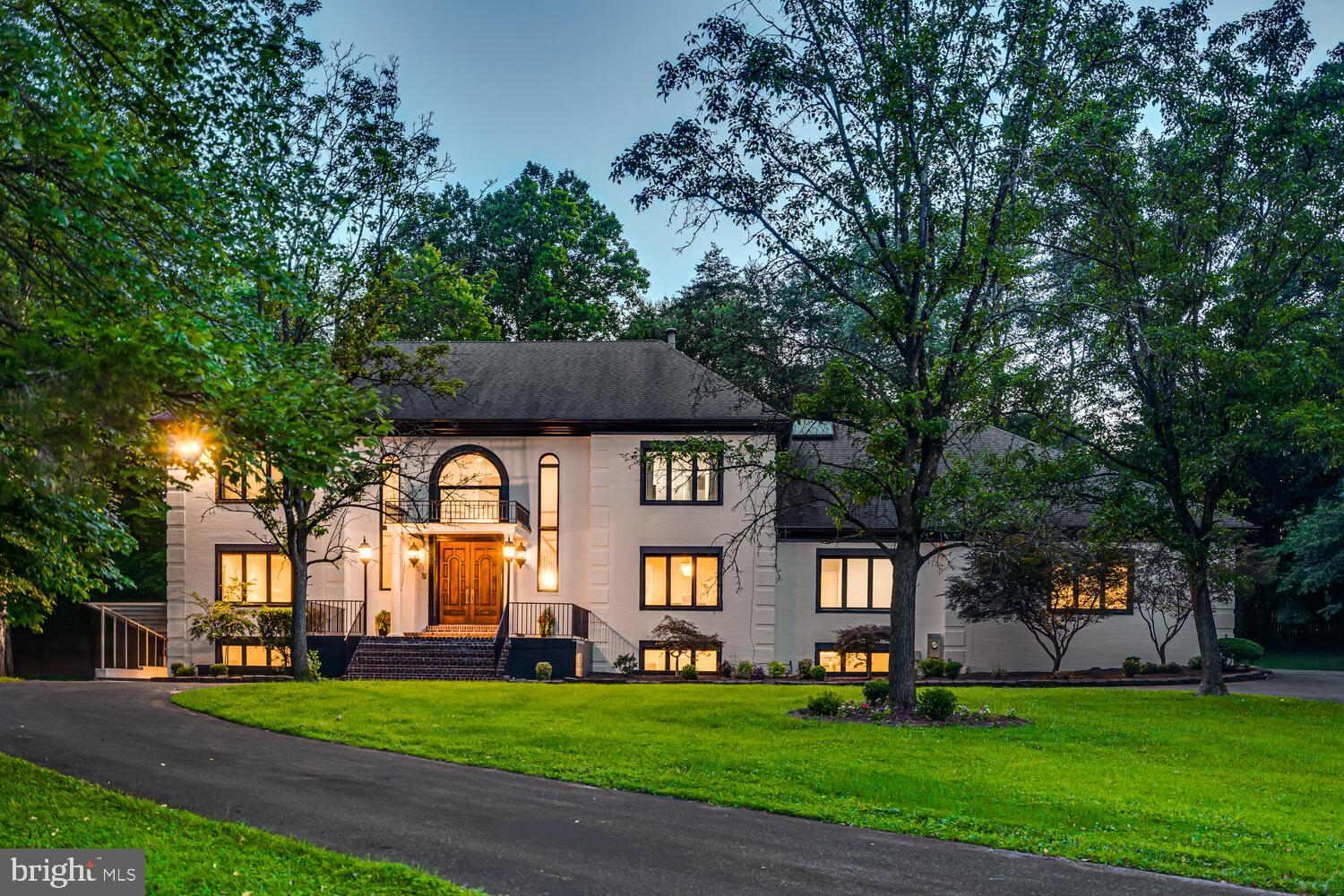 POTOMAC OUTSIDE - Residential