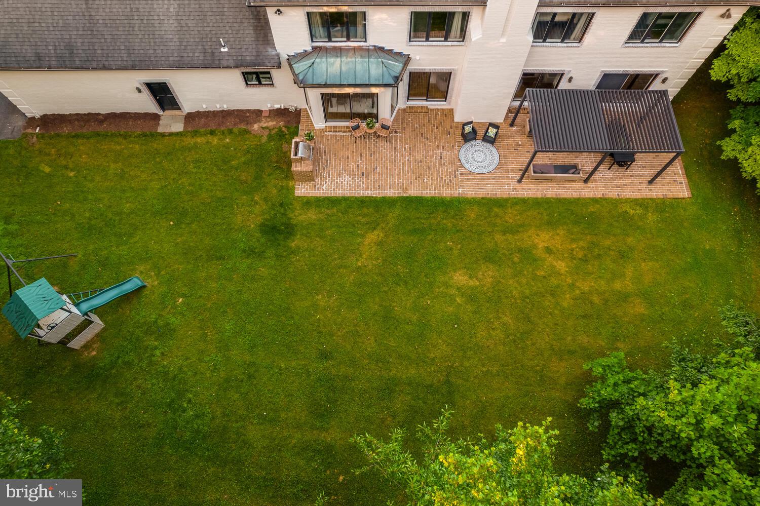 POTOMAC OUTSIDE - Residential