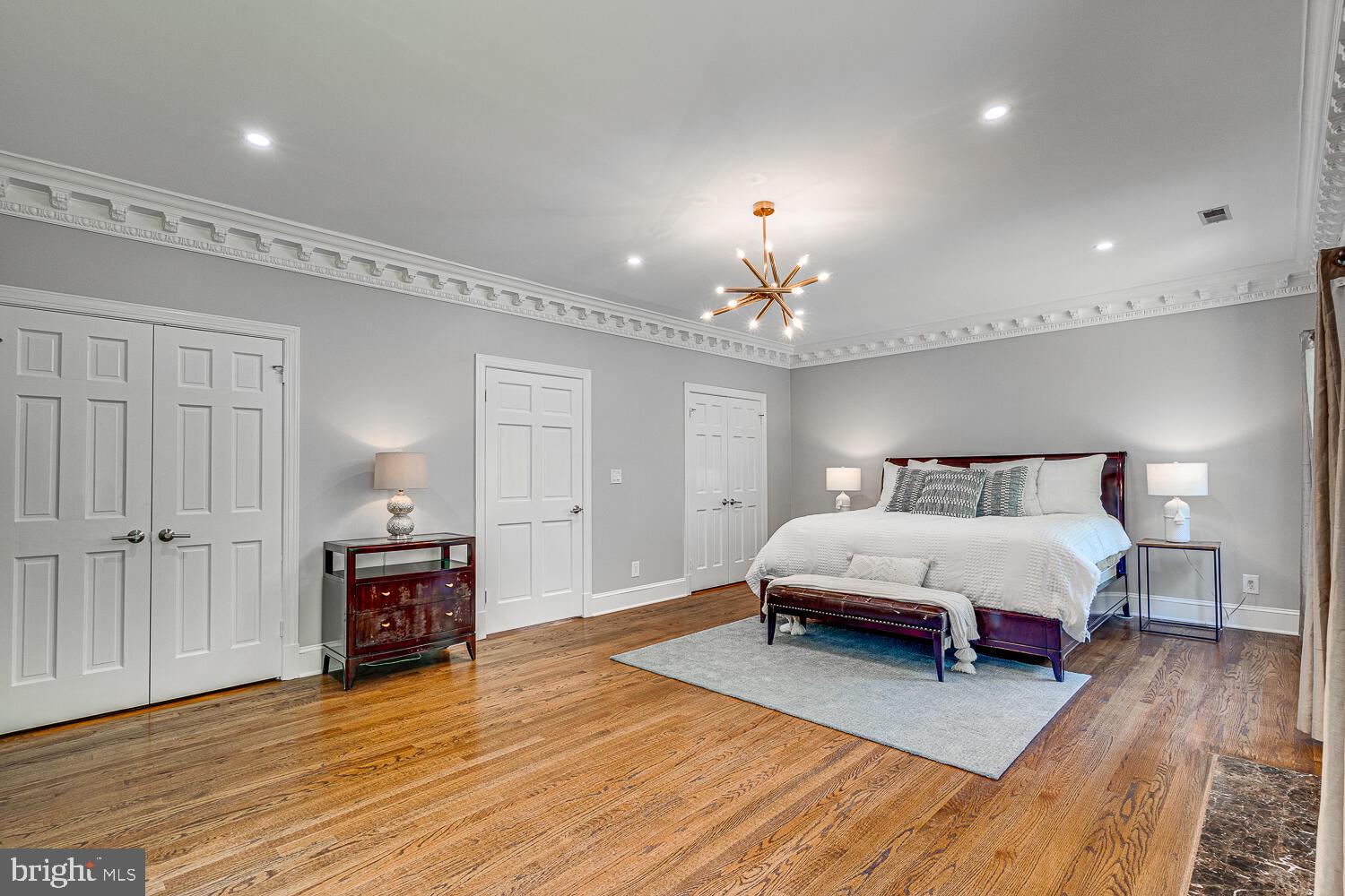 POTOMAC OUTSIDE - Residential