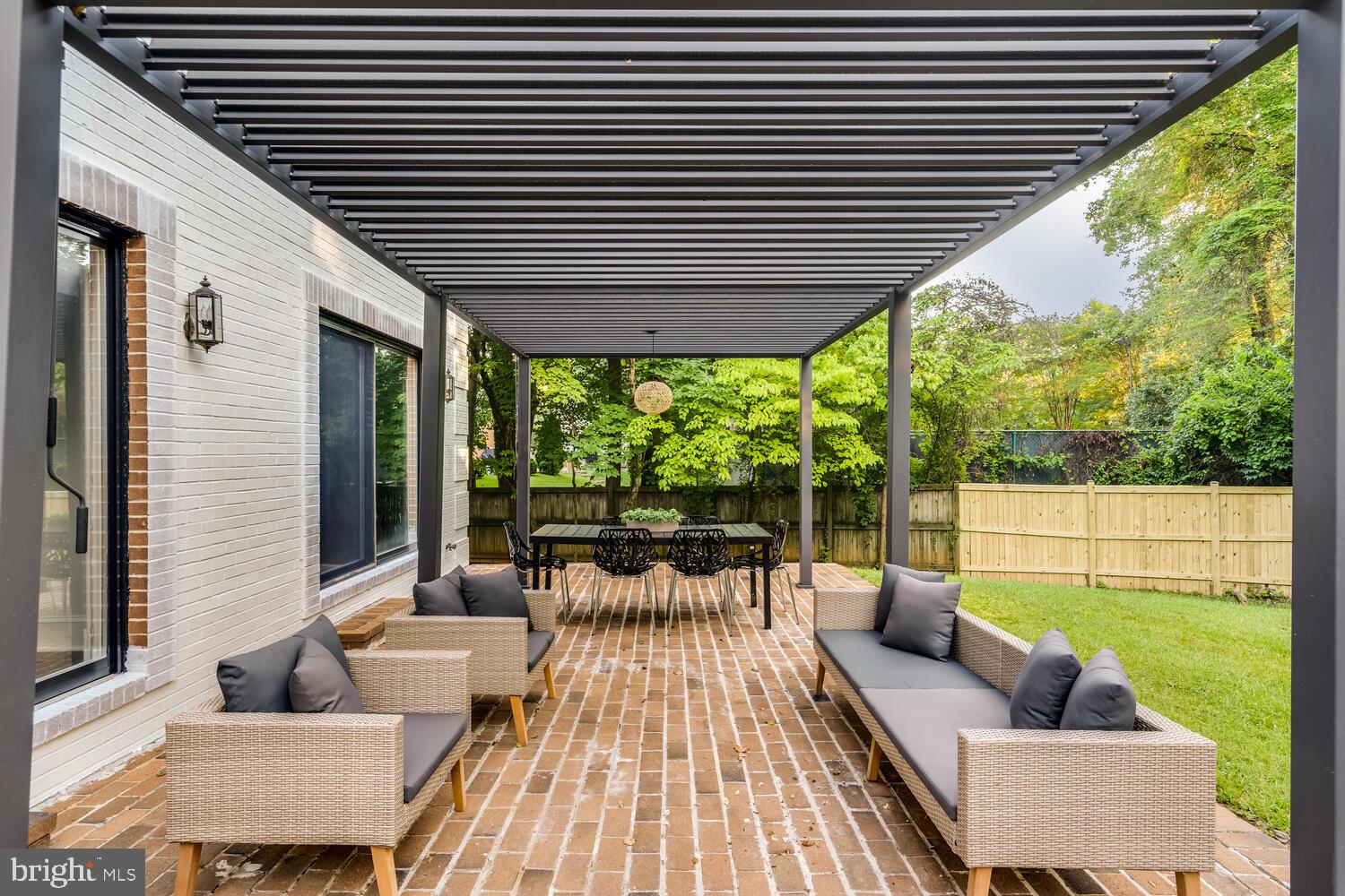 POTOMAC OUTSIDE - Residential