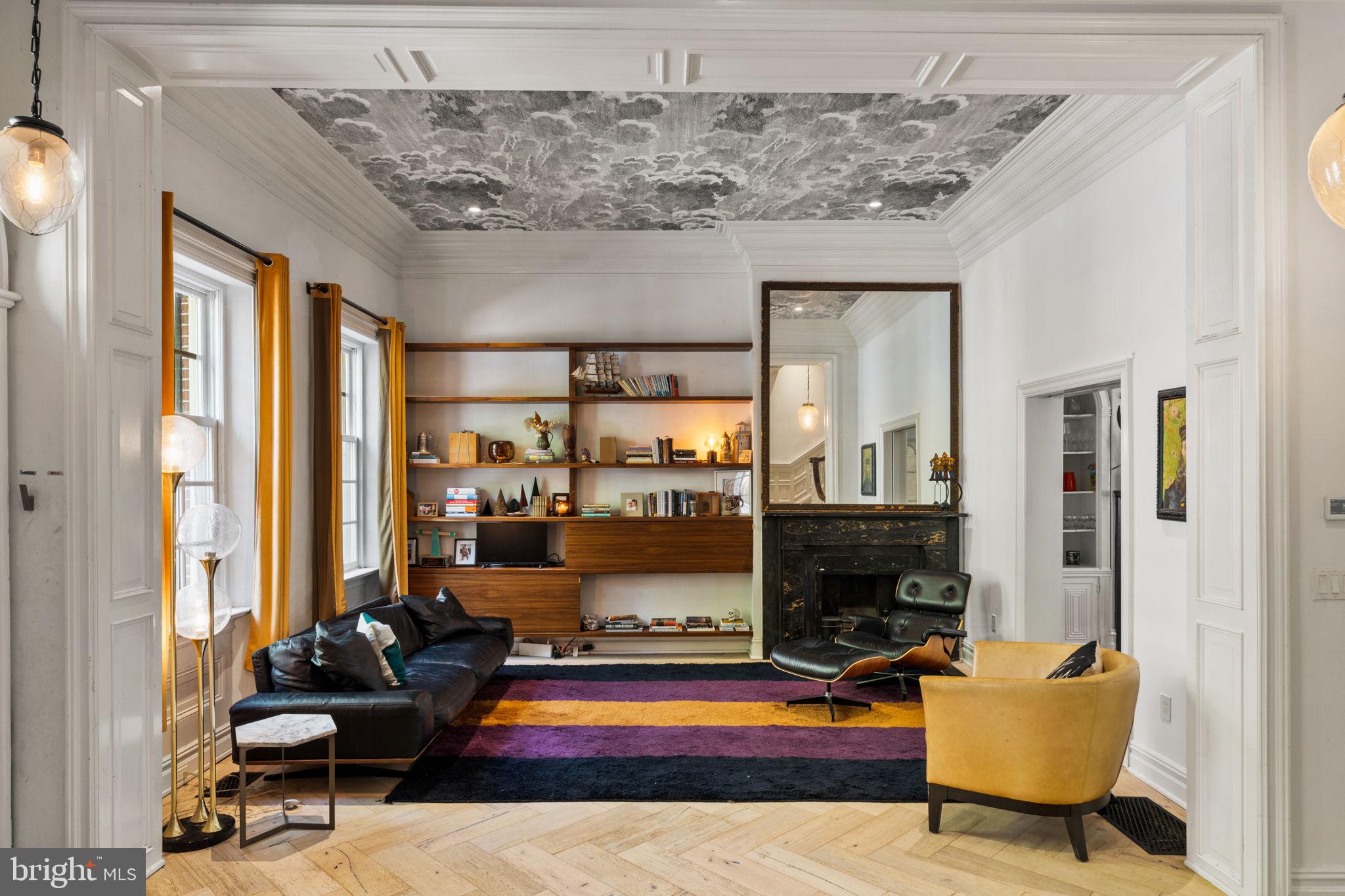 WASHINGTON SQ - Residential
