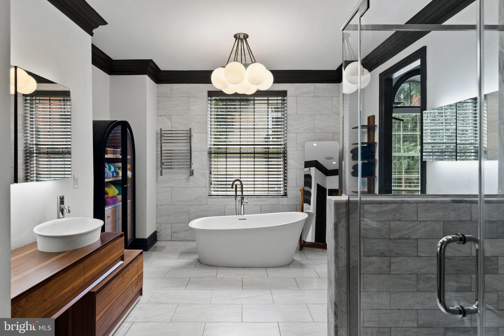 WASHINGTON SQ - Residential