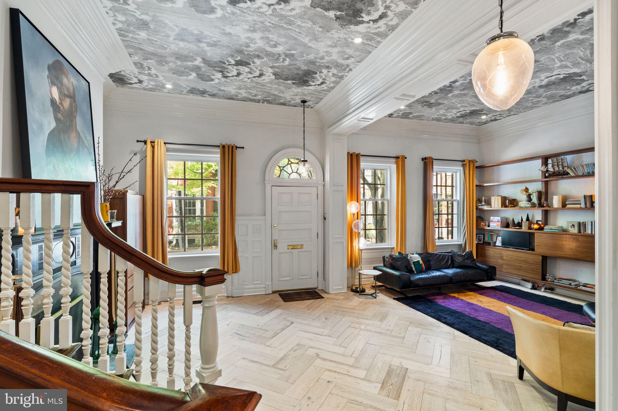WASHINGTON SQ - Residential