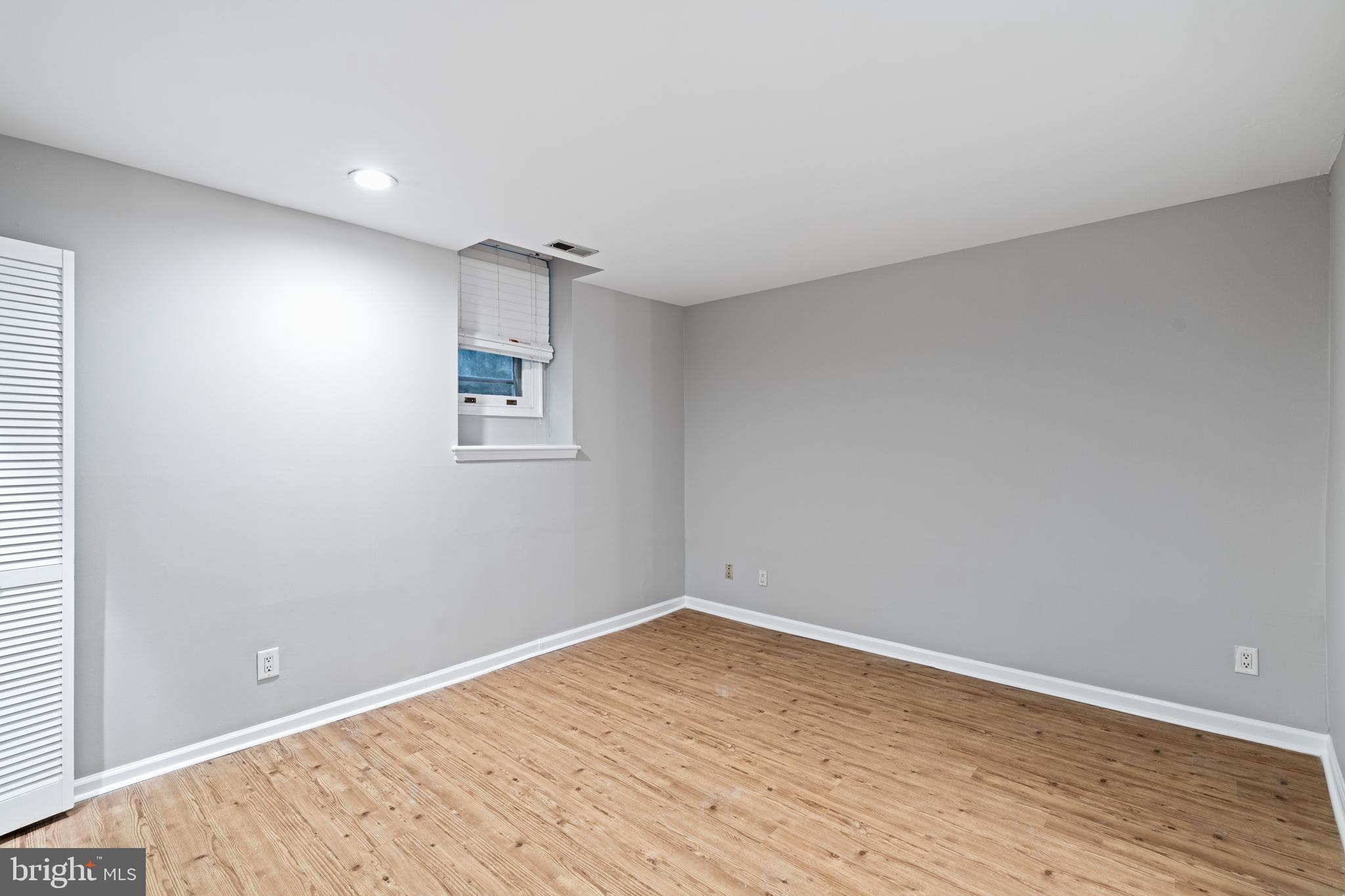 WASHINGTON SQ - Residential