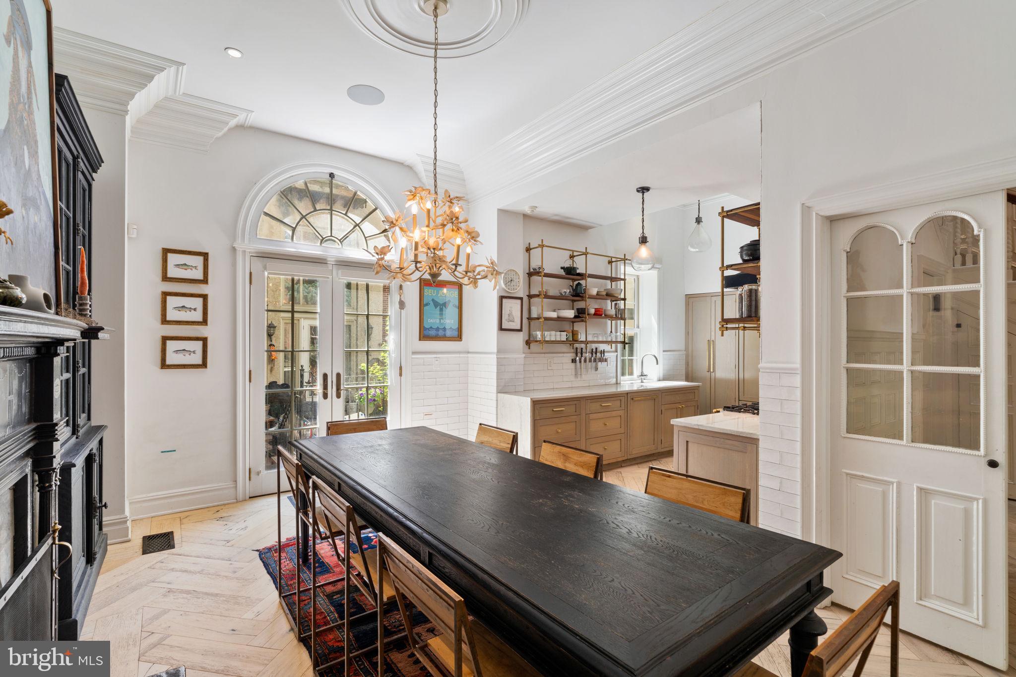 WASHINGTON SQ - Residential