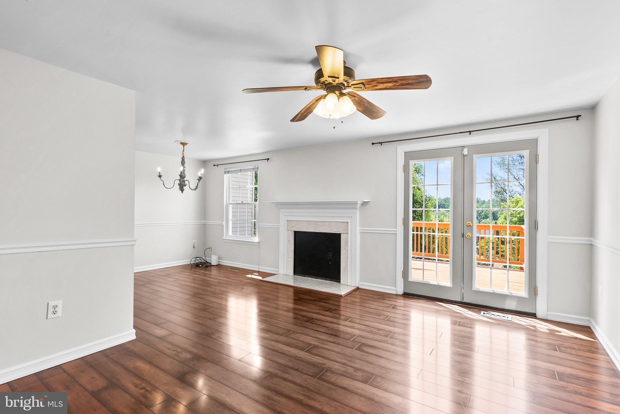 WATERS LANDING - Residential