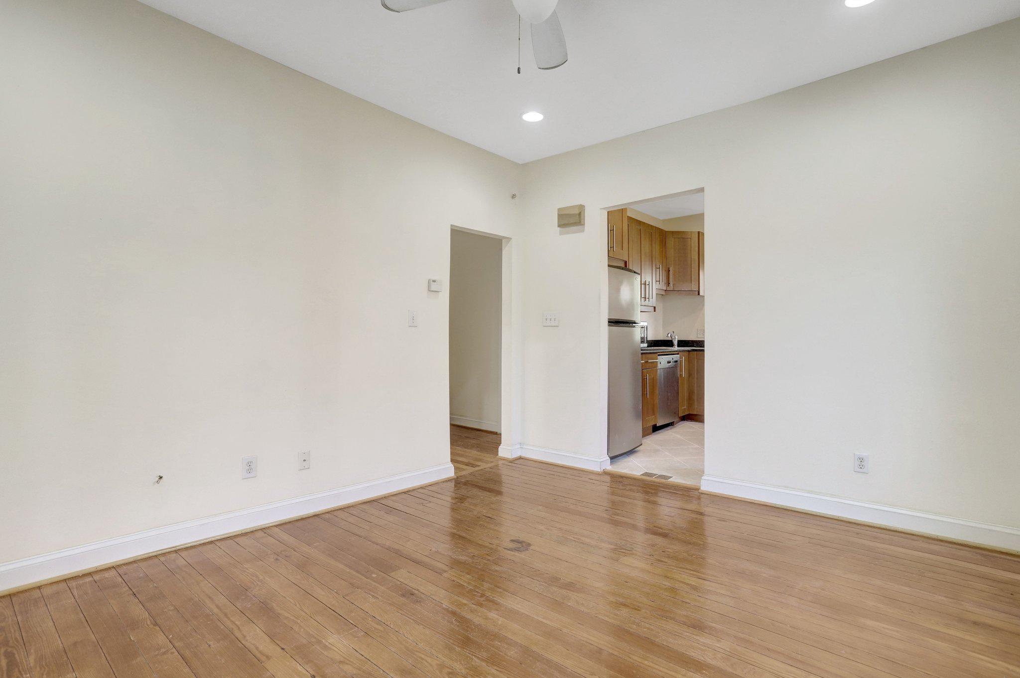 ADDISON HEIGHTS - Residential