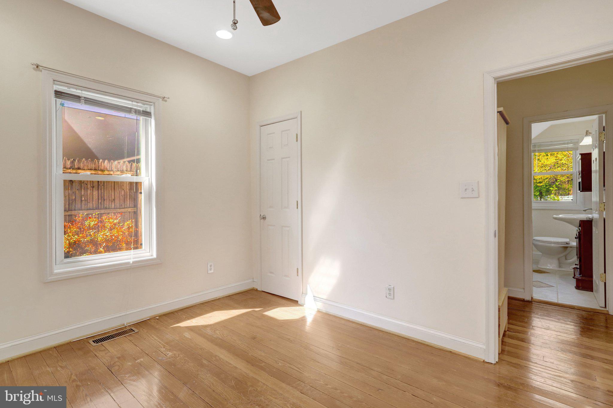 ADDISON HEIGHTS - Residential
