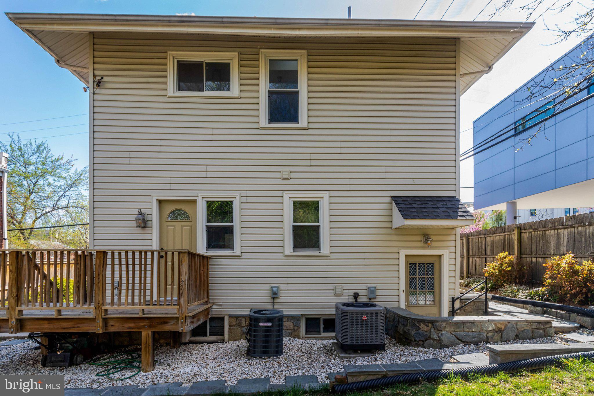 ADDISON HEIGHTS - Residential