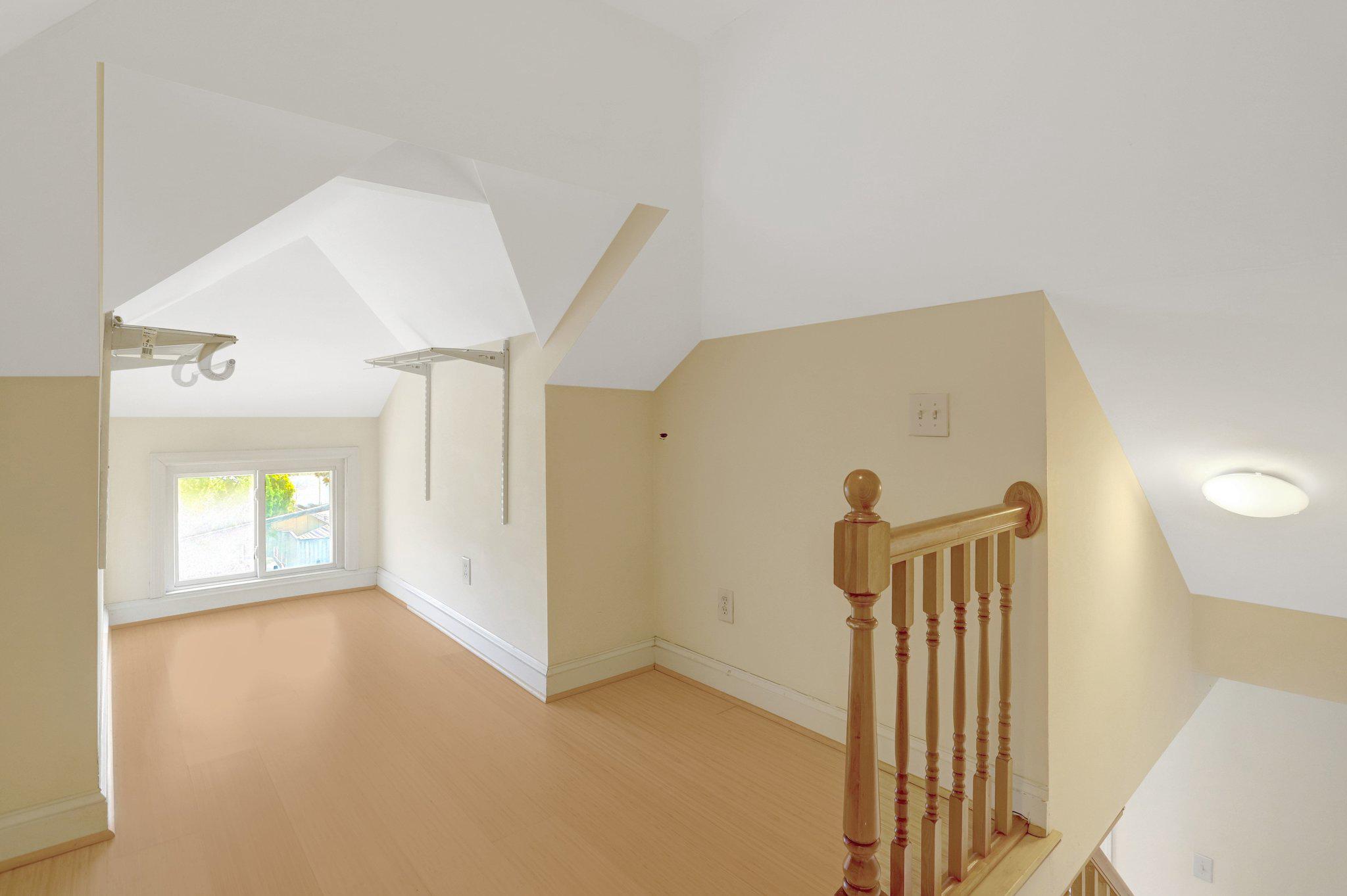 ADDISON HEIGHTS - Residential
