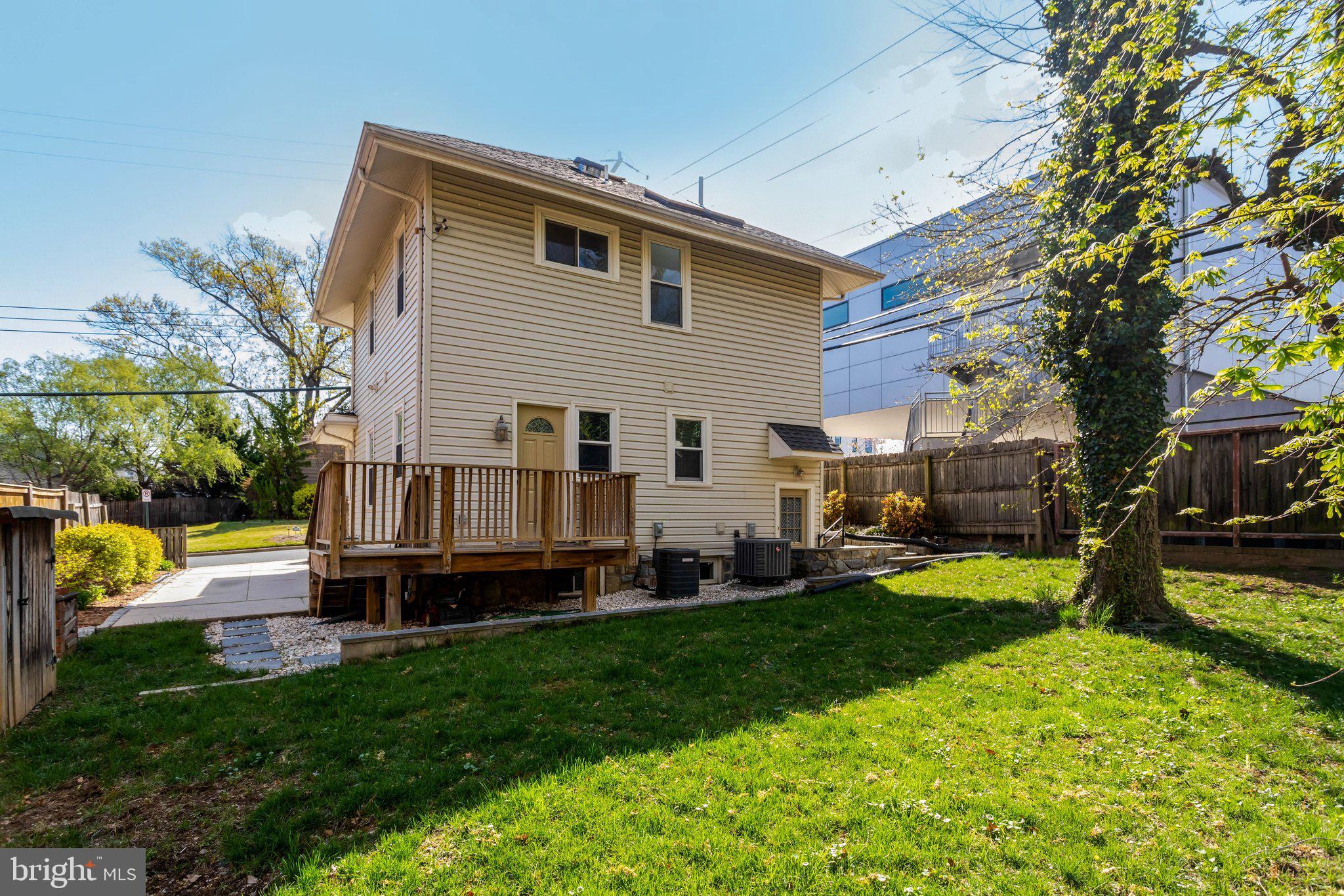 ADDISON HEIGHTS - Residential