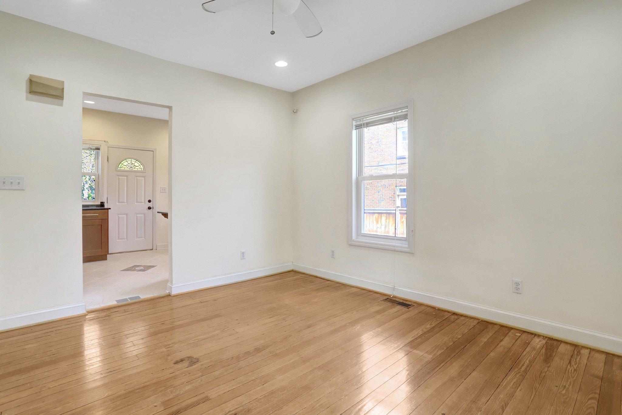 ADDISON HEIGHTS - Residential