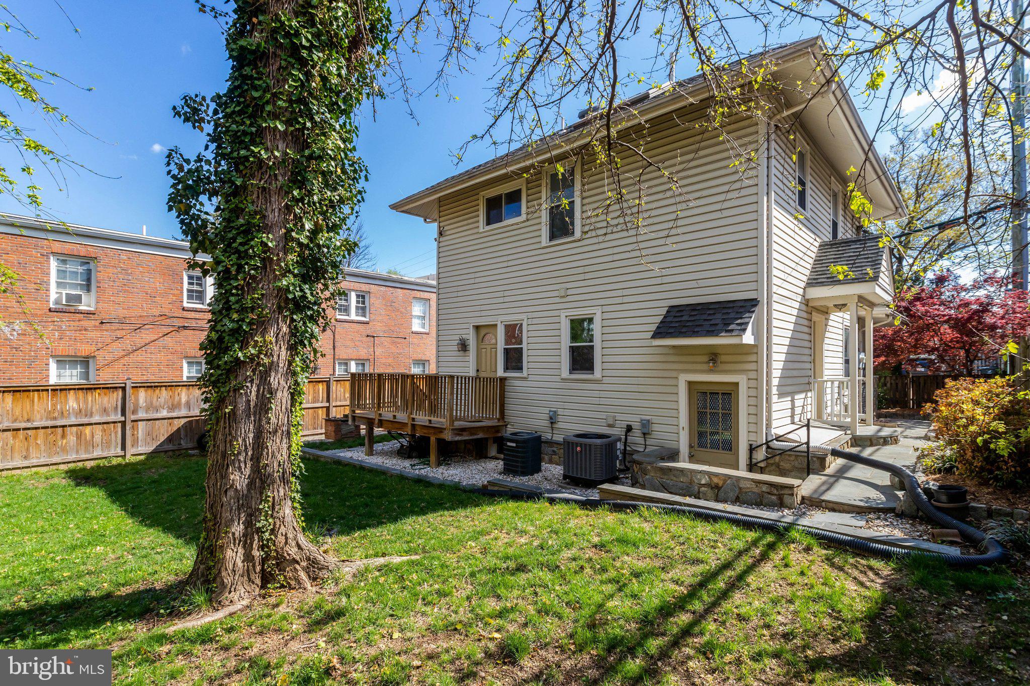 ADDISON HEIGHTS - Residential