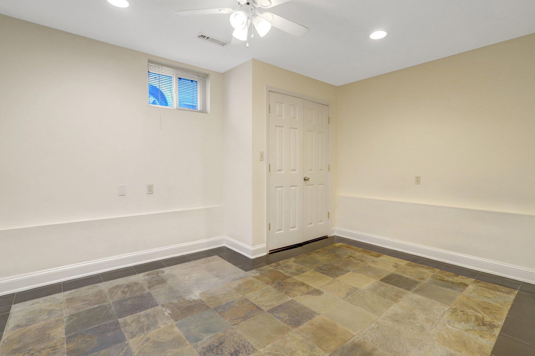 ADDISON HEIGHTS - Residential