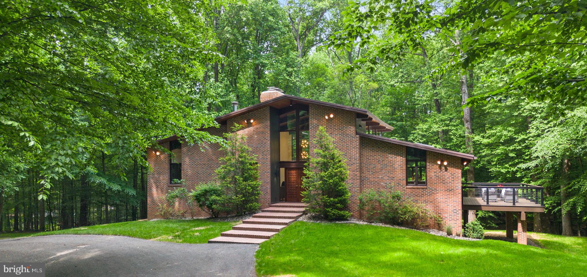 JEFFERSON RUN MANOR - Residential