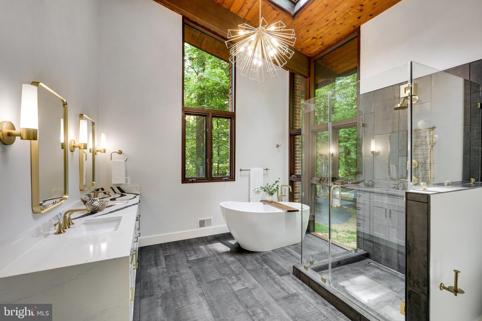 JEFFERSON RUN MANOR - Residential