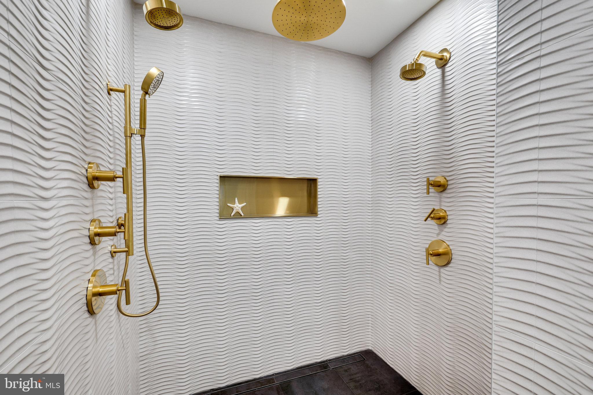 JEFFERSON RUN MANOR - Residential