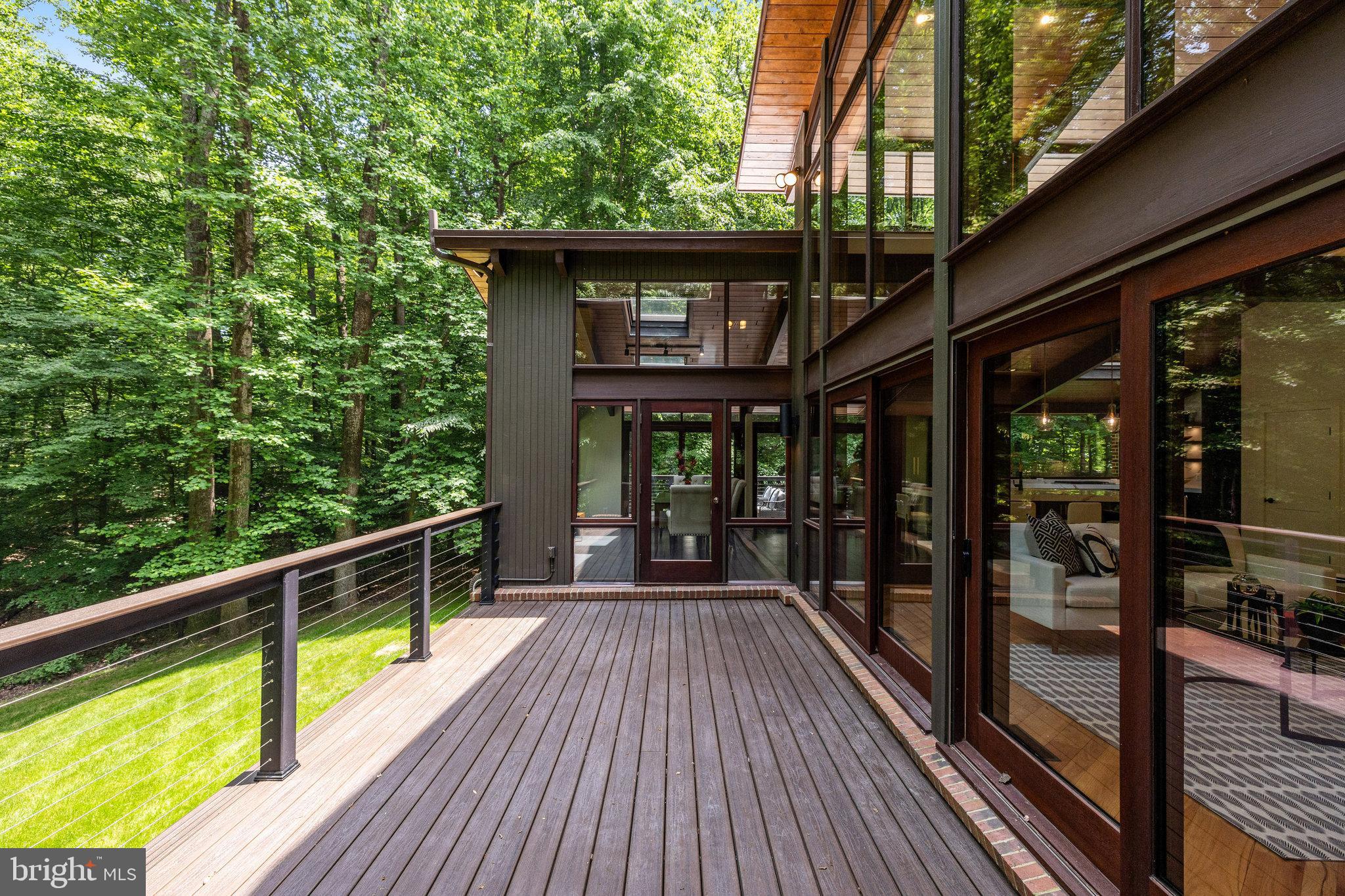 JEFFERSON RUN MANOR - Residential