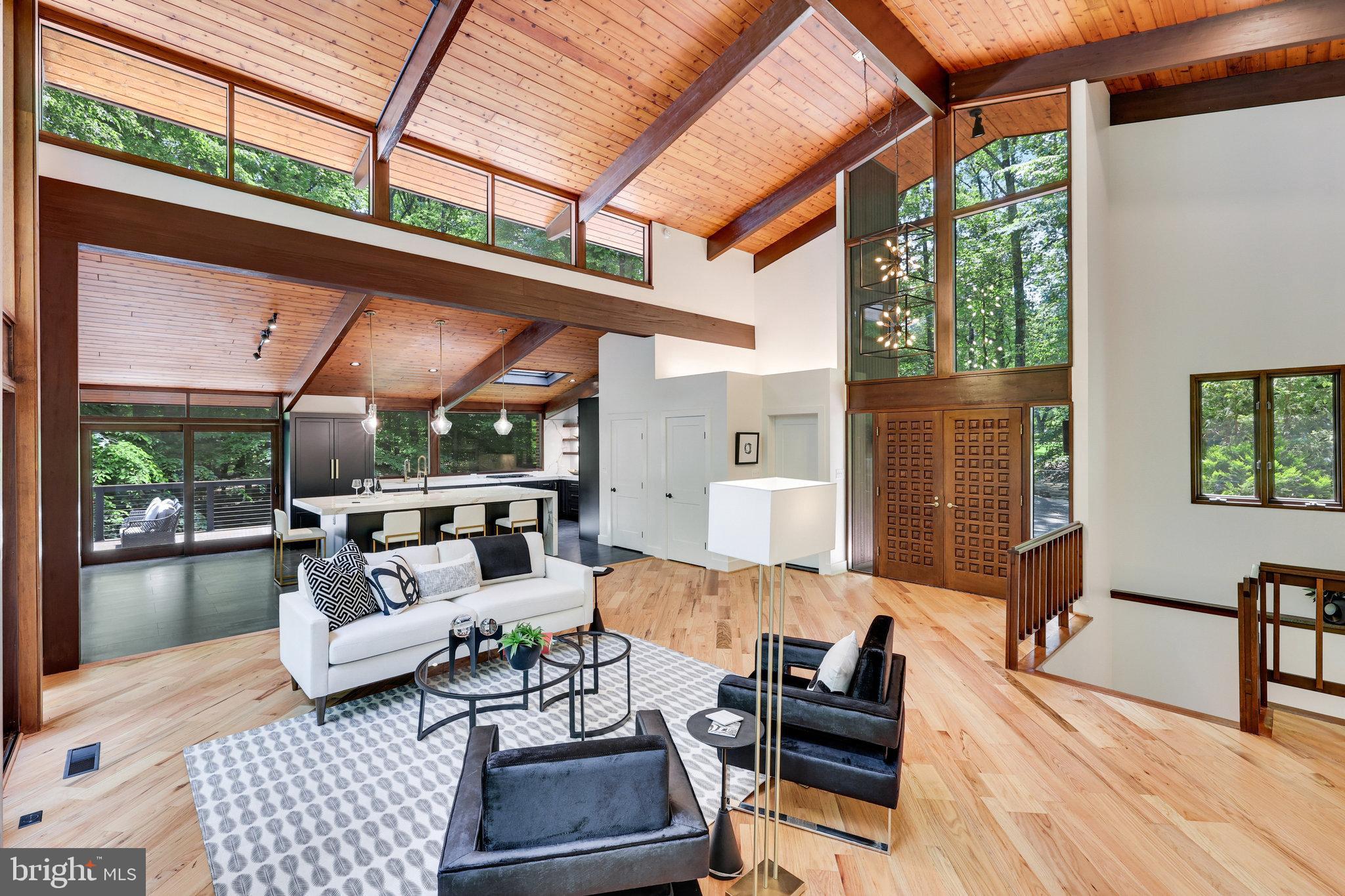 JEFFERSON RUN MANOR - Residential