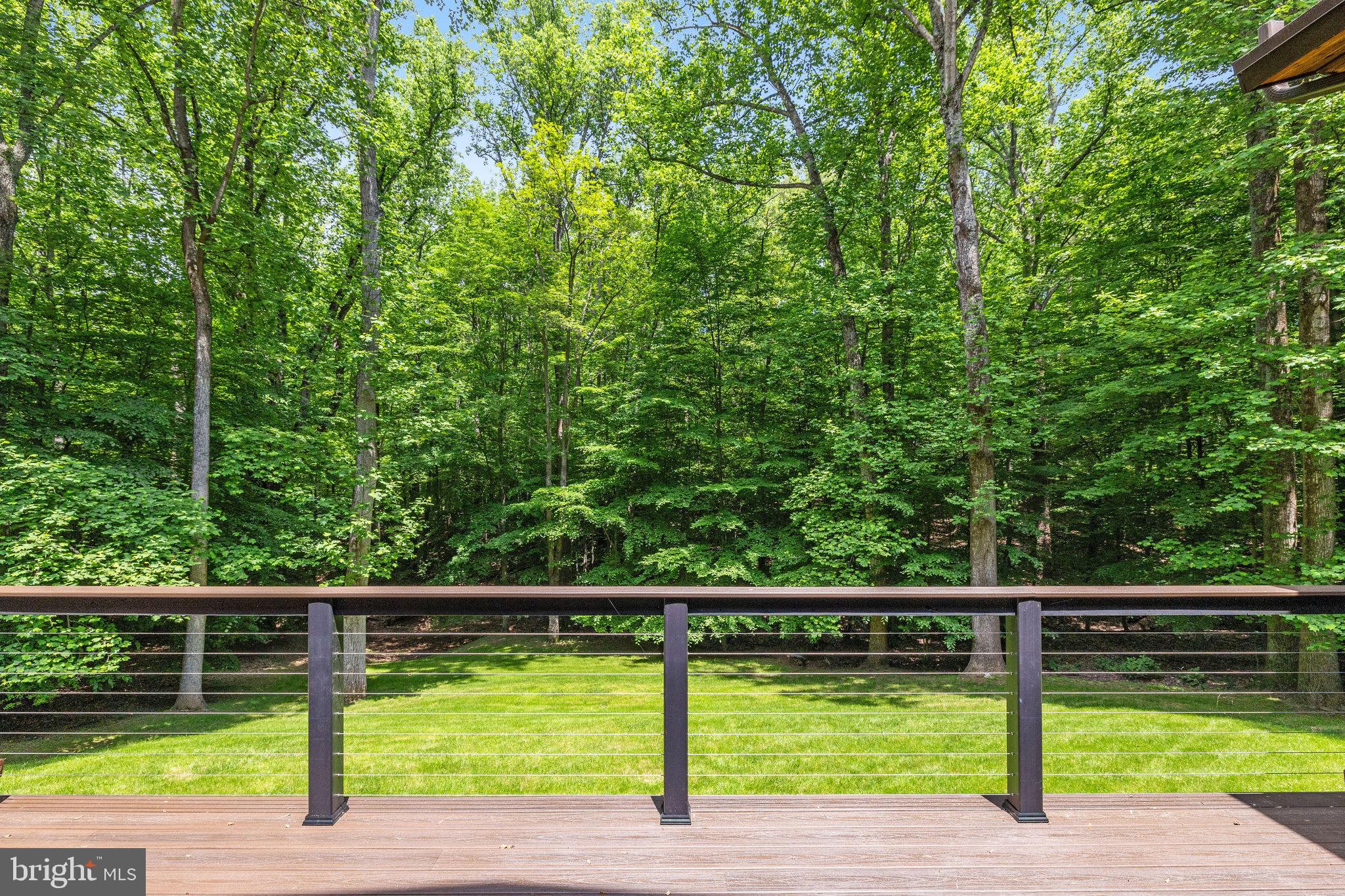 JEFFERSON RUN MANOR - Residential