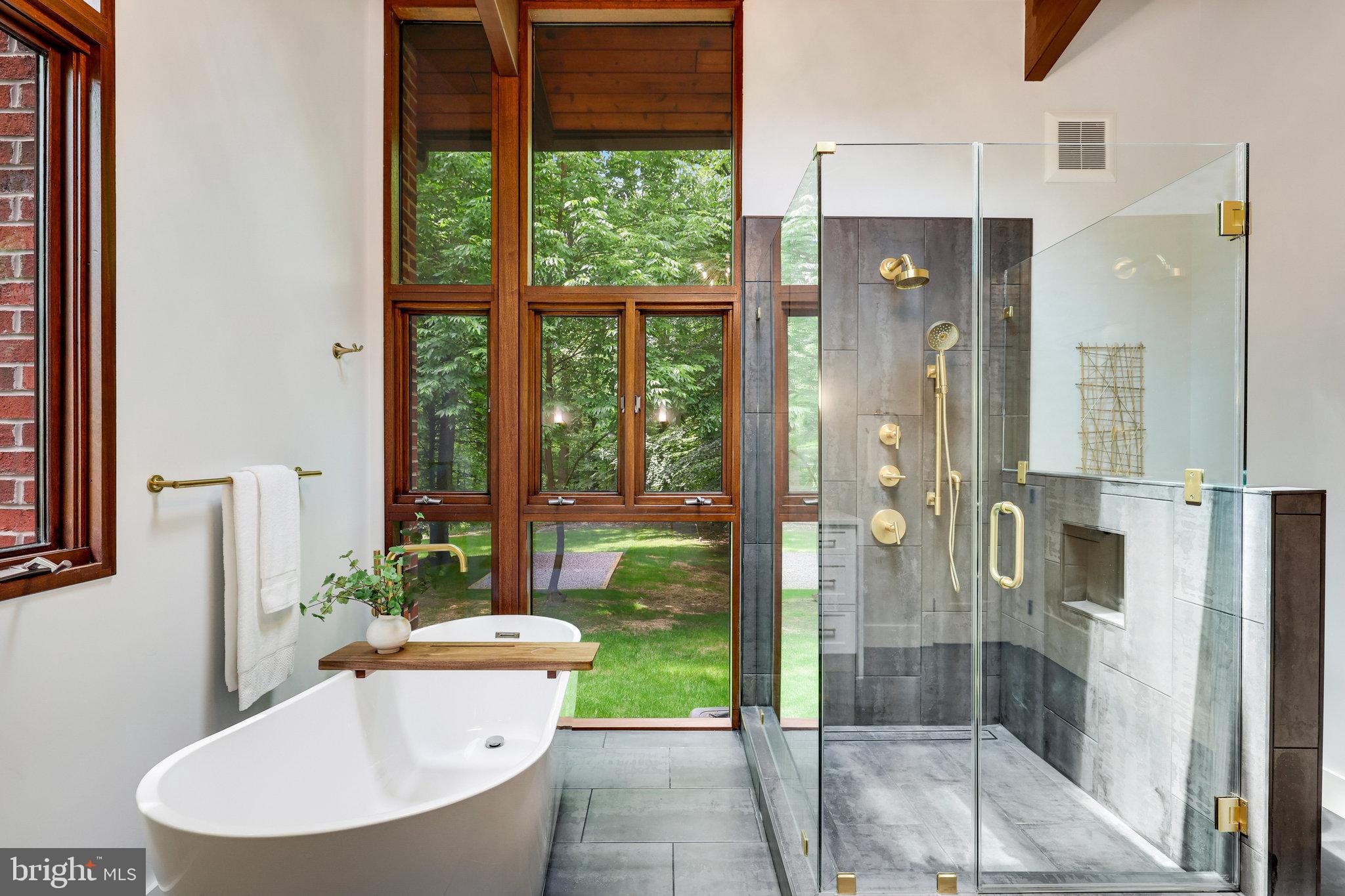 JEFFERSON RUN MANOR - Residential