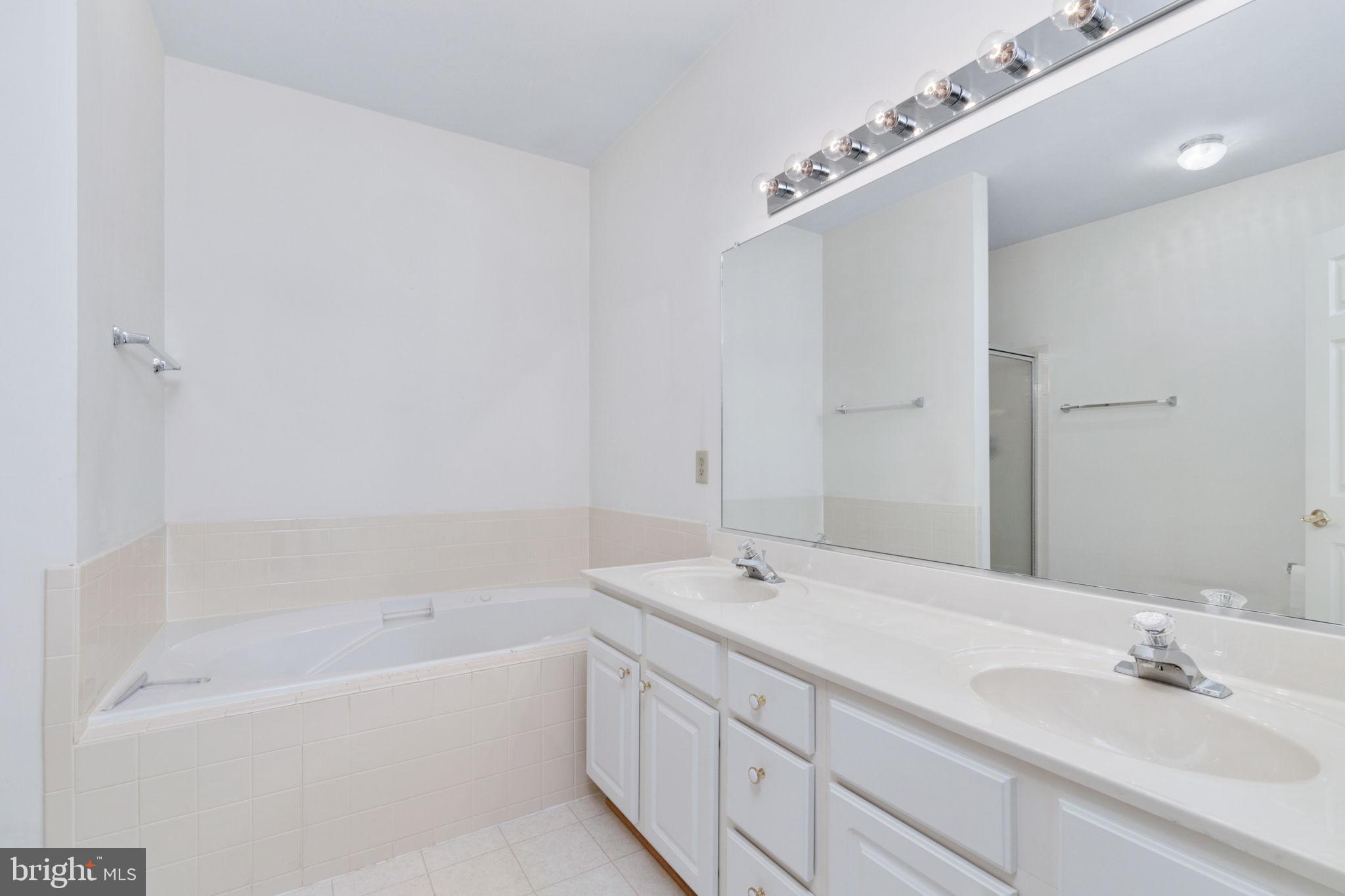 SALEM FIELDS - Residential