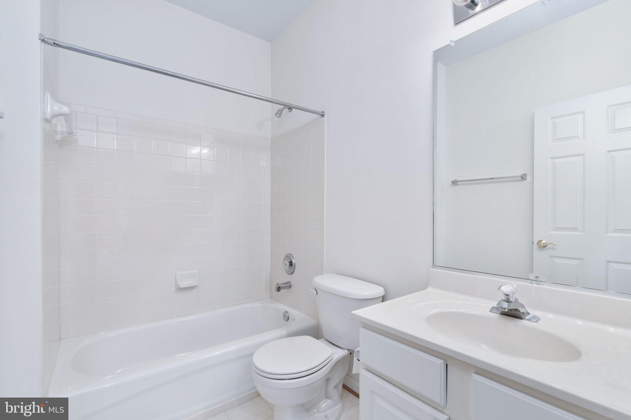 SALEM FIELDS - Residential