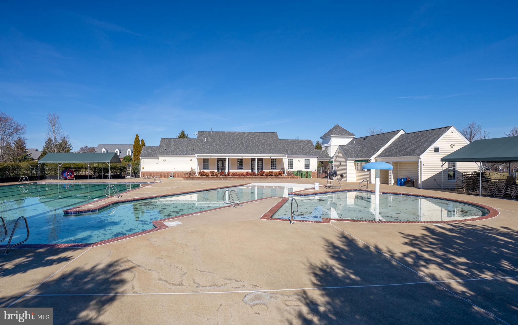 SALEM FIELDS - Residential