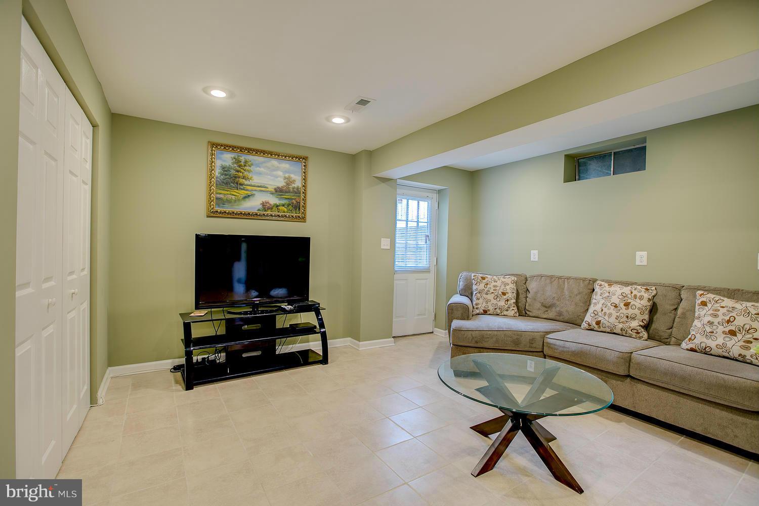 SWEETBRIAR WOODS - Residential