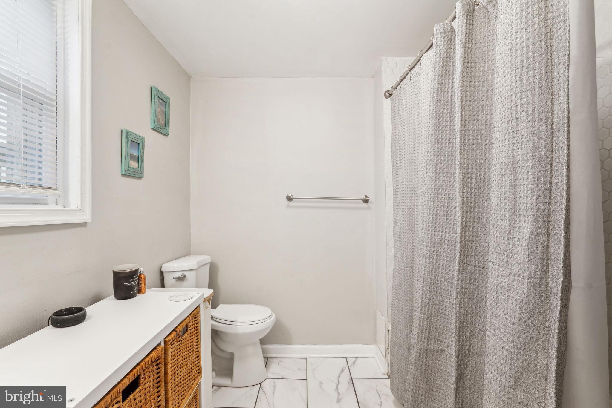 POINT BREEZE - Residential