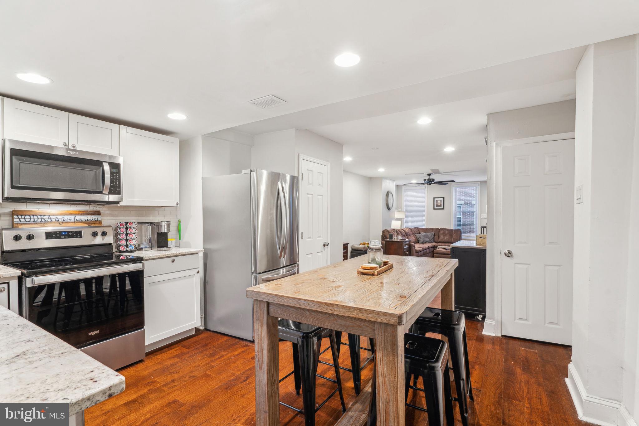 POINT BREEZE - Residential