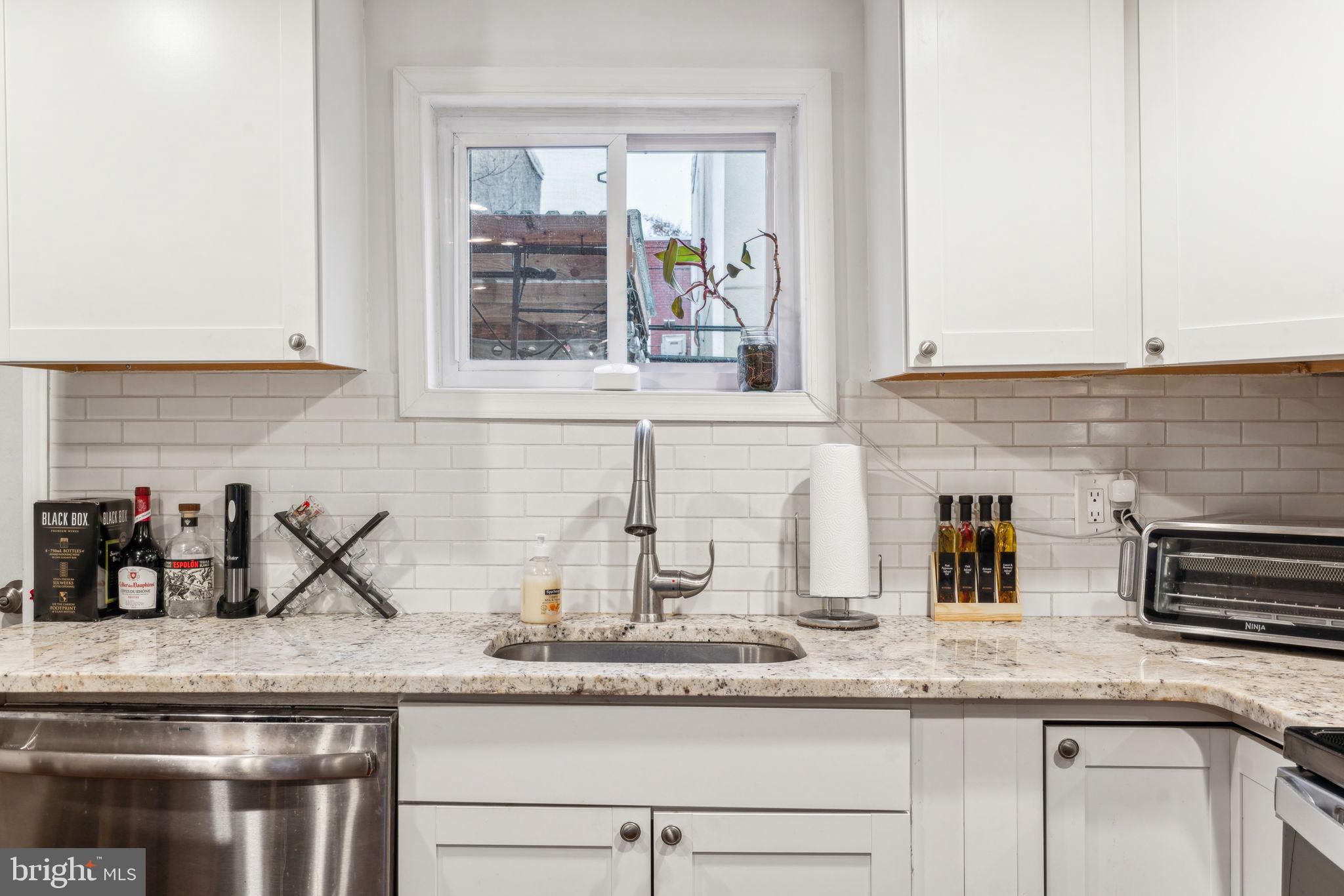 POINT BREEZE - Residential