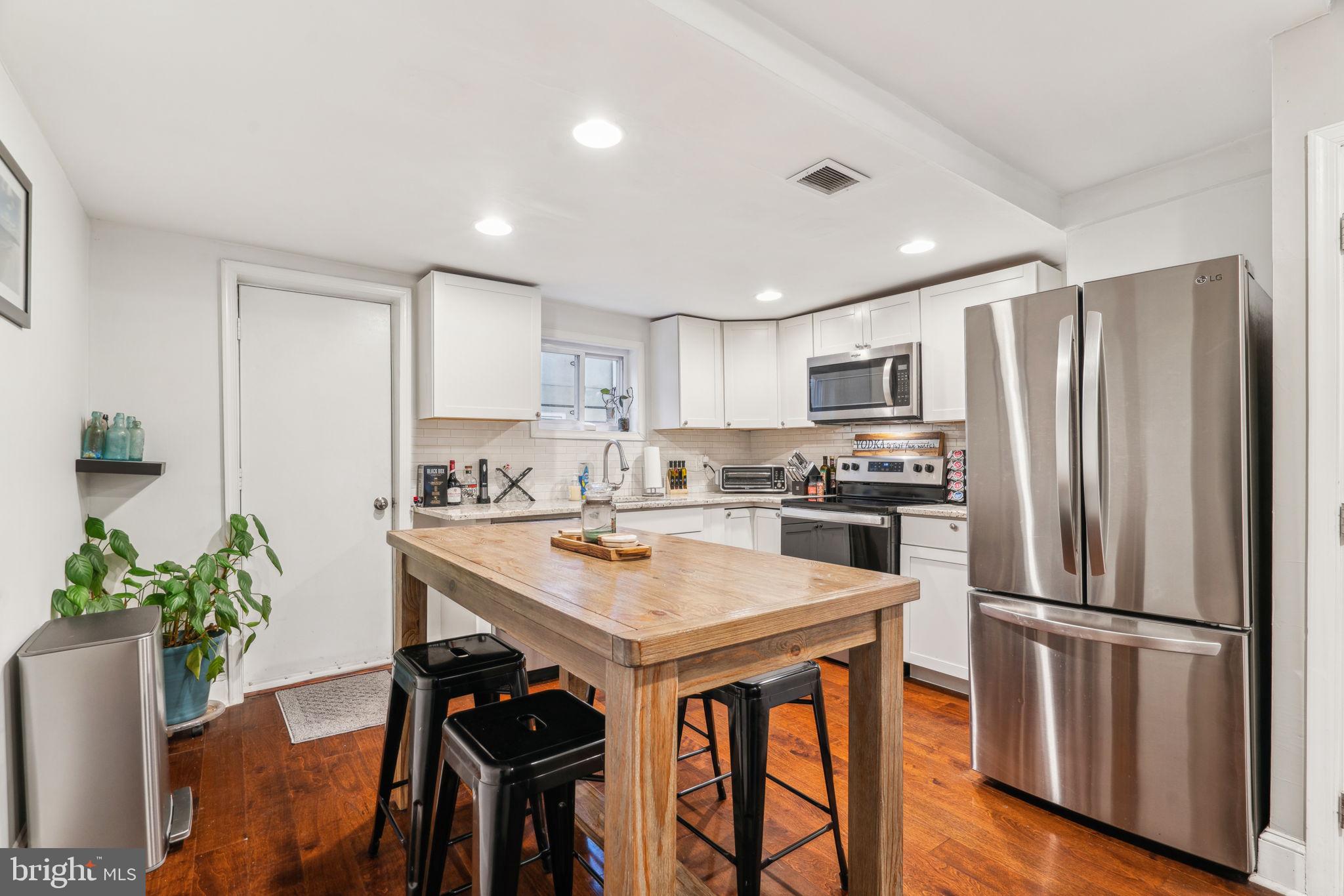 POINT BREEZE - Residential