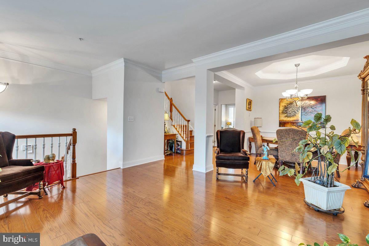 MARLBORO RIDGE - Residential