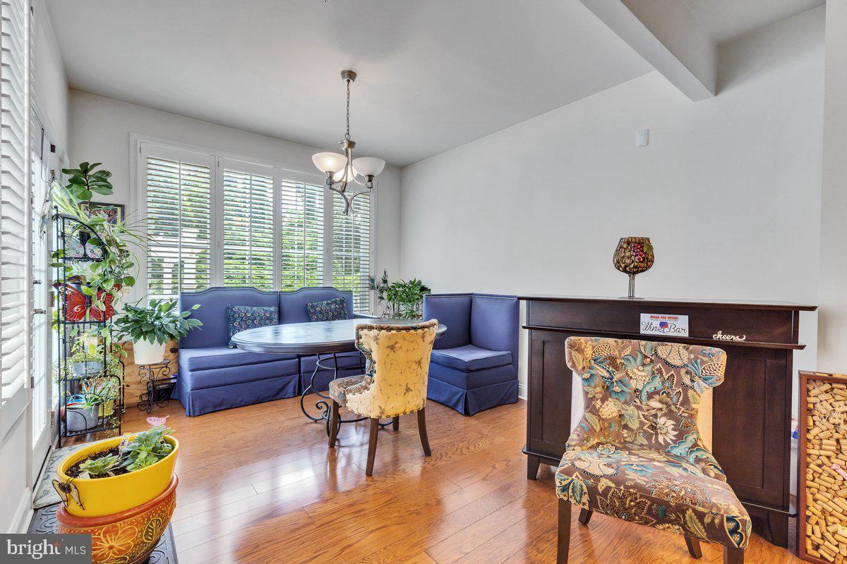 MARLBORO RIDGE - Residential