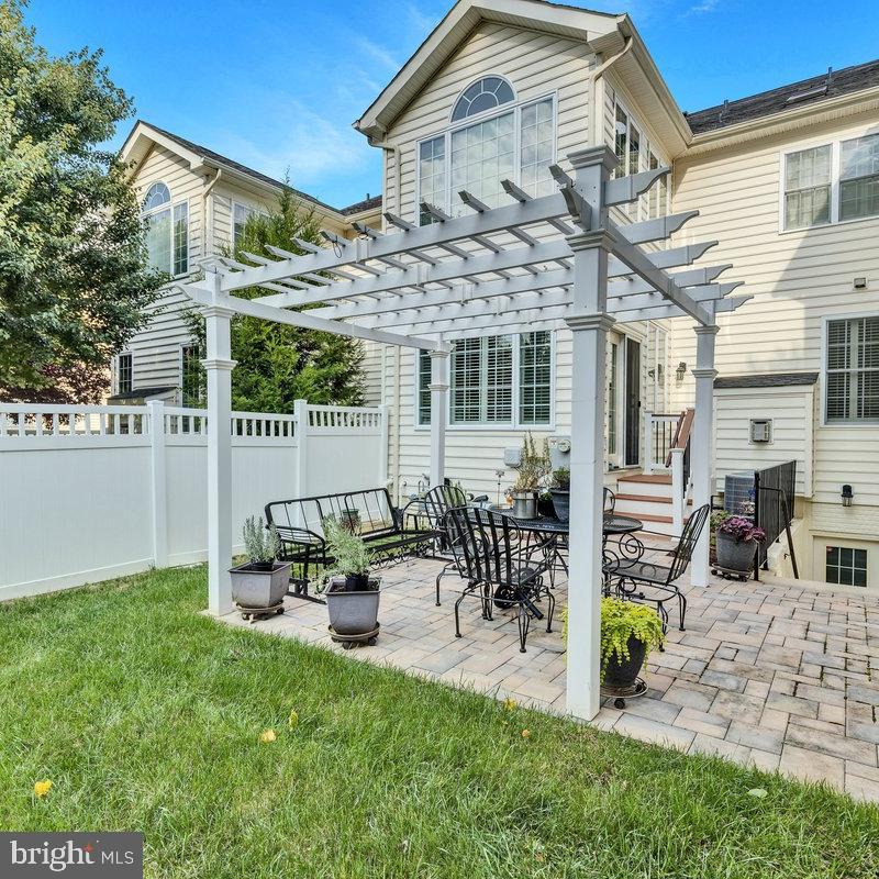 MARLBORO RIDGE - Residential