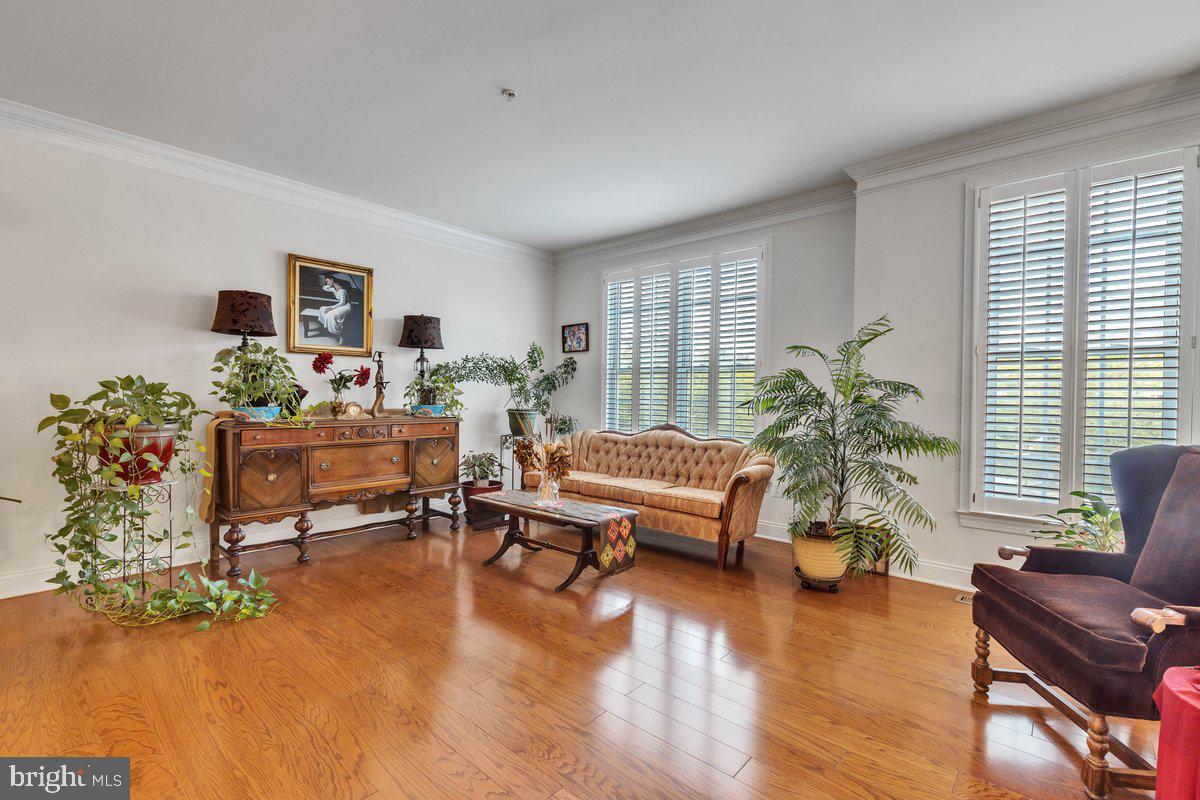 MARLBORO RIDGE - Residential