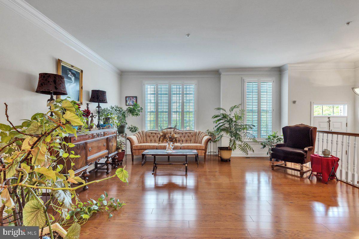 MARLBORO RIDGE - Residential