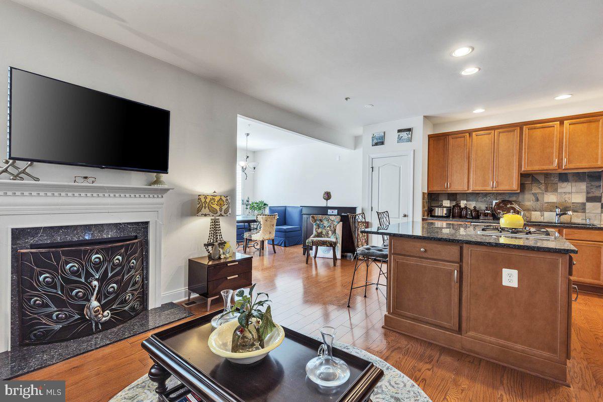 MARLBORO RIDGE - Residential