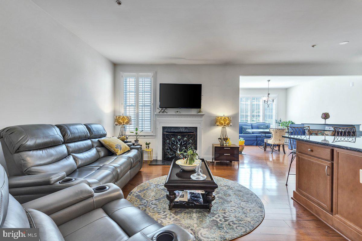 MARLBORO RIDGE - Residential