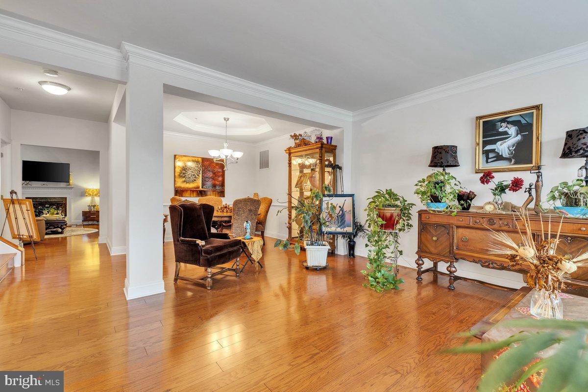 MARLBORO RIDGE - Residential