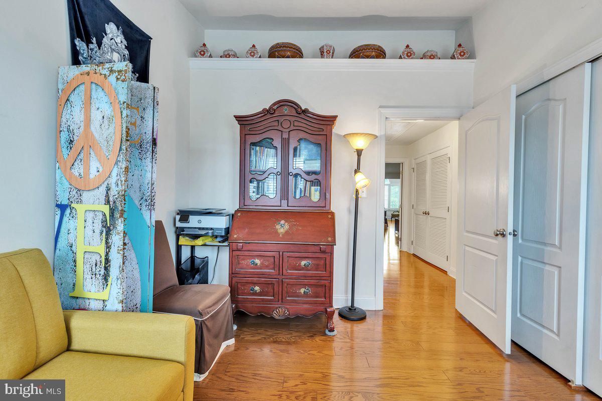 MARLBORO RIDGE - Residential