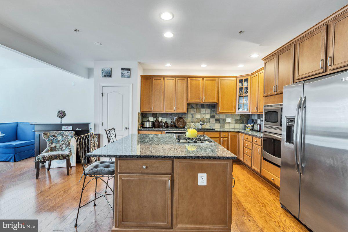 MARLBORO RIDGE - Residential