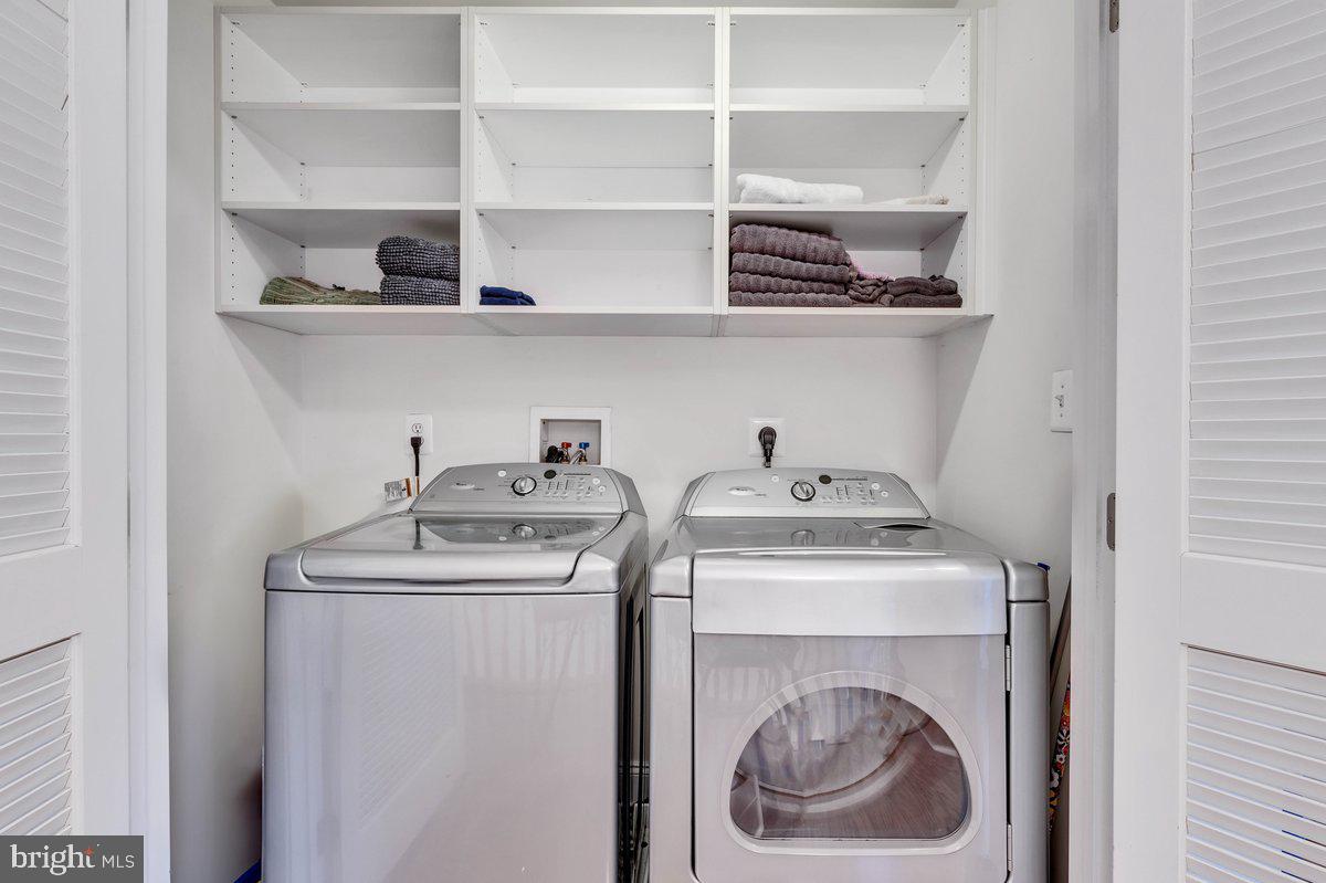 MARLBORO RIDGE - Residential