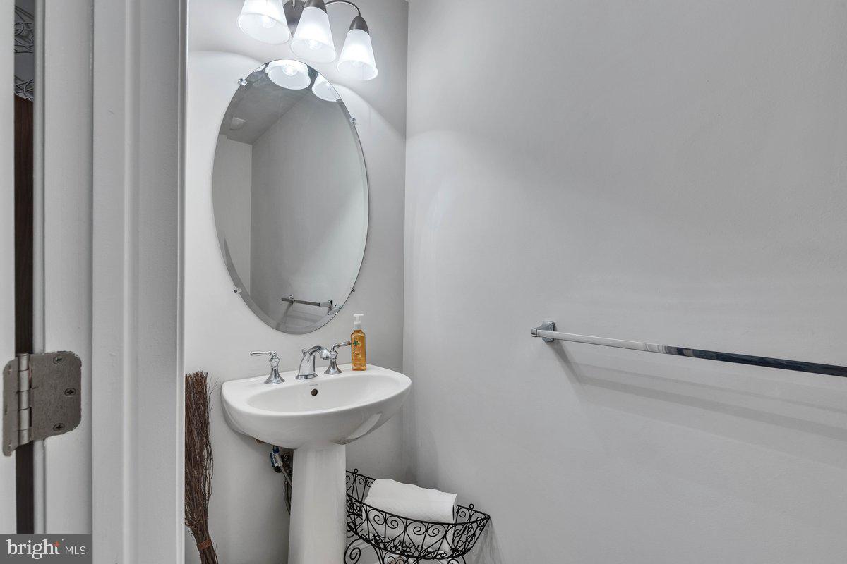 MARLBORO RIDGE - Residential