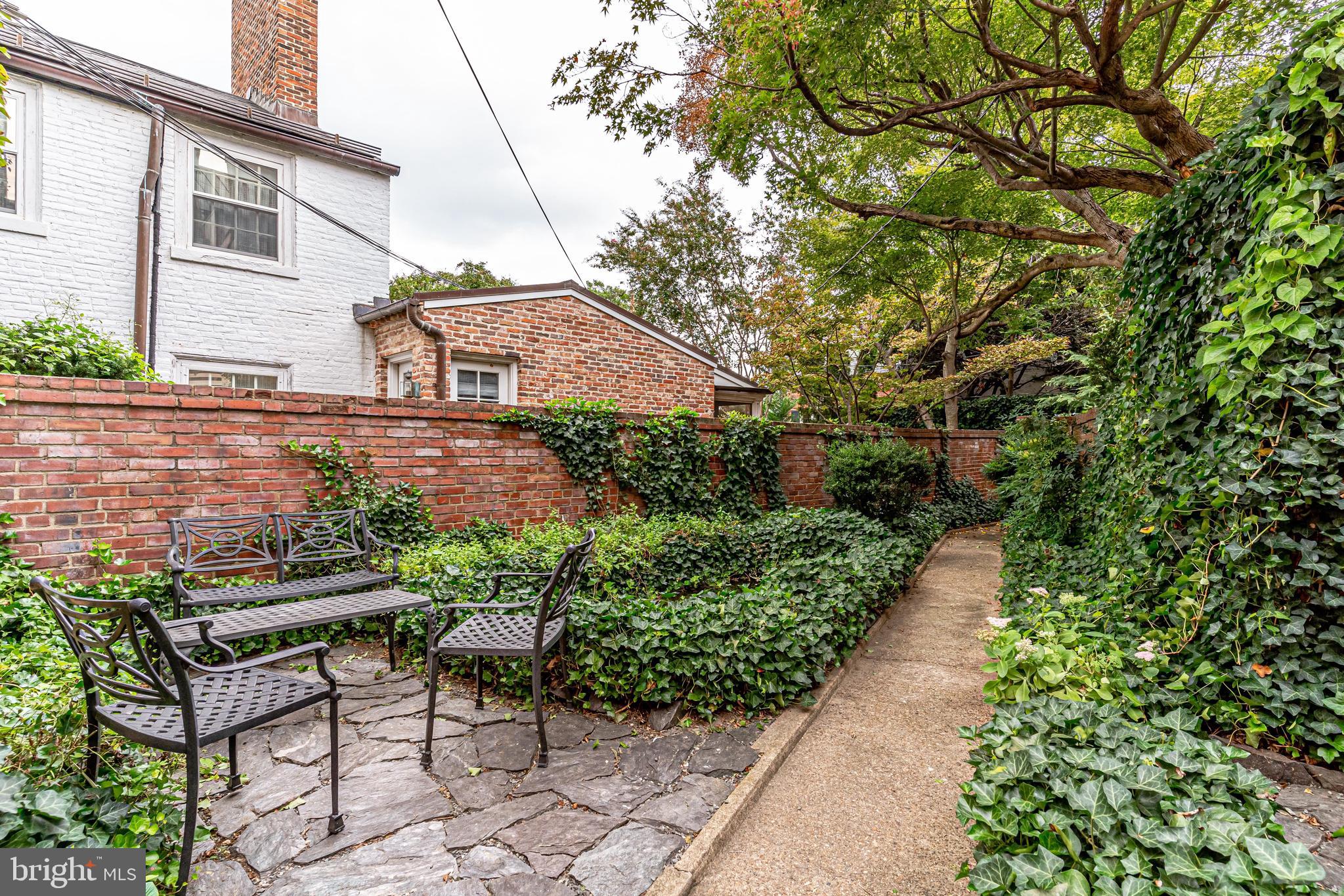 OLD TOWN - Residential