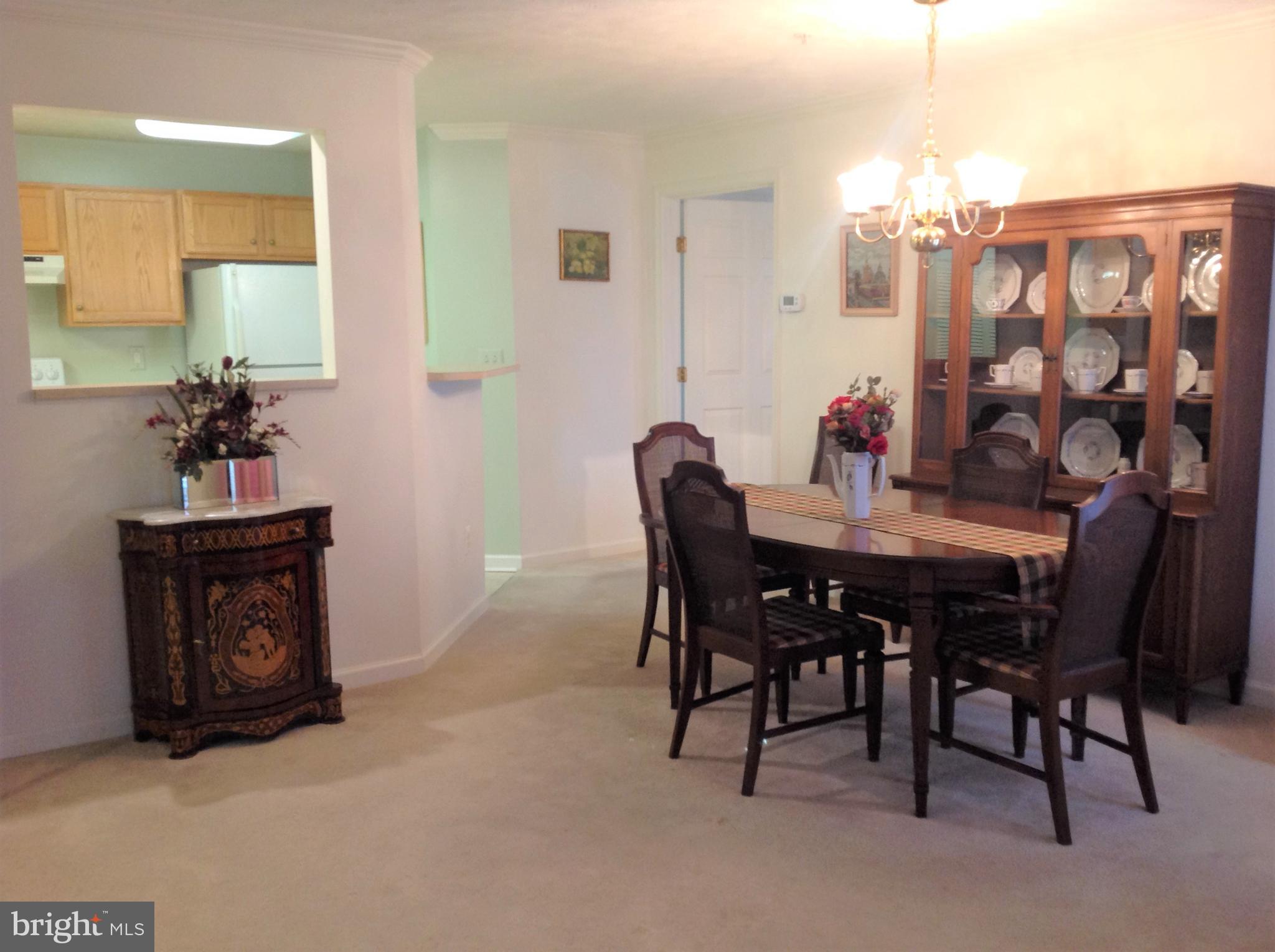 SILVER LAKE - Residential