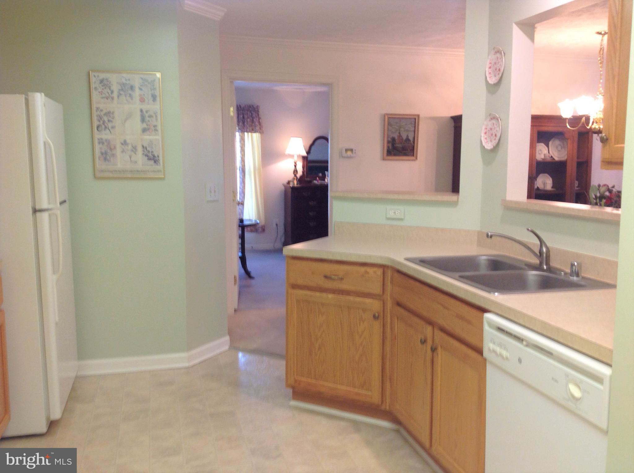 SILVER LAKE - Residential