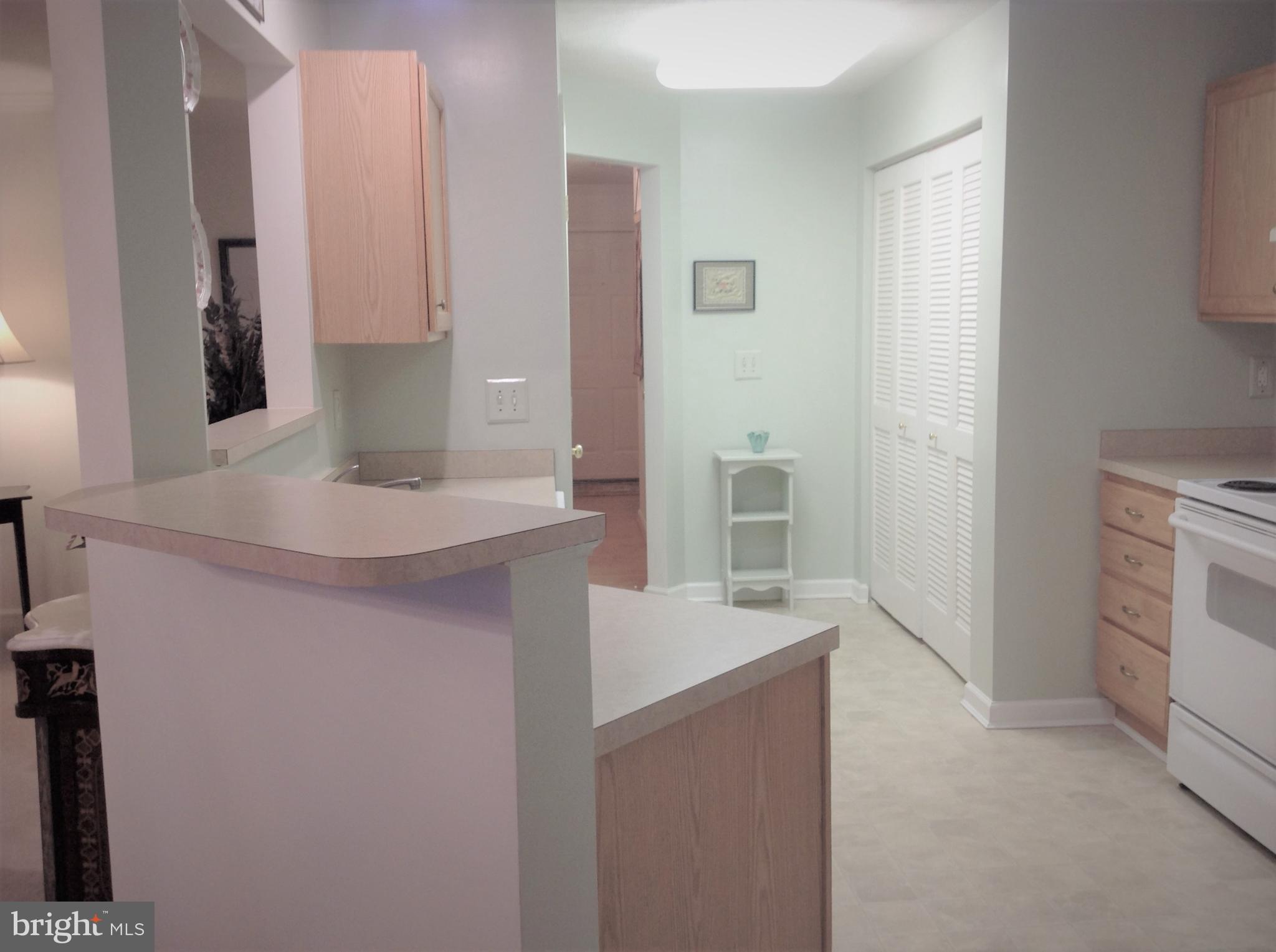 SILVER LAKE - Residential