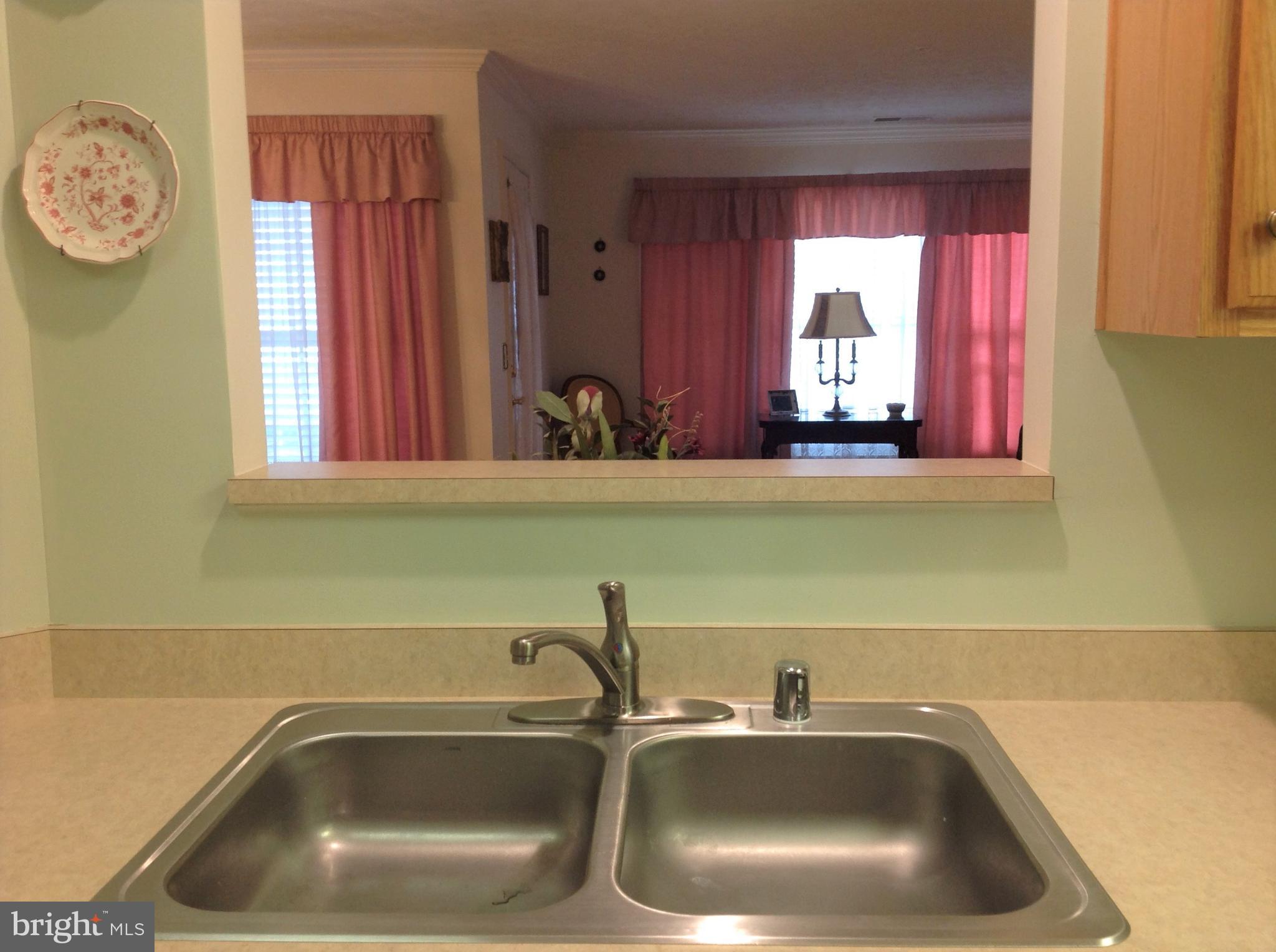 SILVER LAKE - Residential